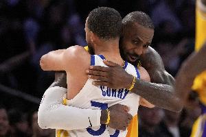 老詹&字母终归只是幻想！勇士只能继续不上不下 直到库里退役？