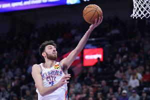 季后赛首战大胜35分&去年大胜51分！切特：不重要 赢1分也是赢！