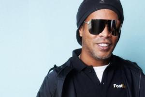 小罗：加盟巴萨第一天就感觉伟大在发生 我从小看着拉菲尼亚长大