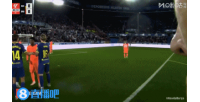 巴萨客场一球落后阿拉维斯！迪亚巴特扛着贝尔纳尔铲射破门